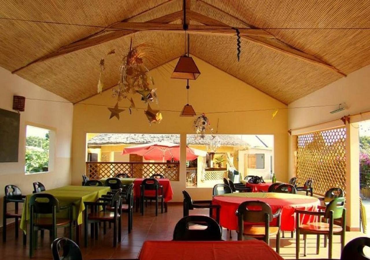 Отель Le Petit Quartier "Chez Amanthia" Кап Скиррен Экстерьер фото